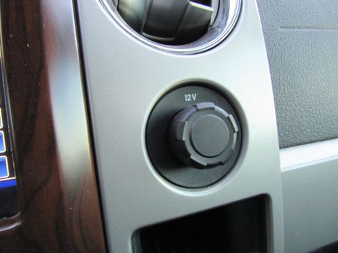 Used 2012 Ford F150 Lariat w/ Lariat Chrome Pkg image 20