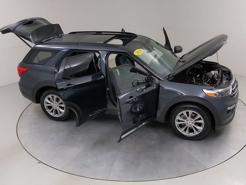 Certified 2023 Ford Explorer XLT w/ Equipment Group 202A AWD/4WD image 50