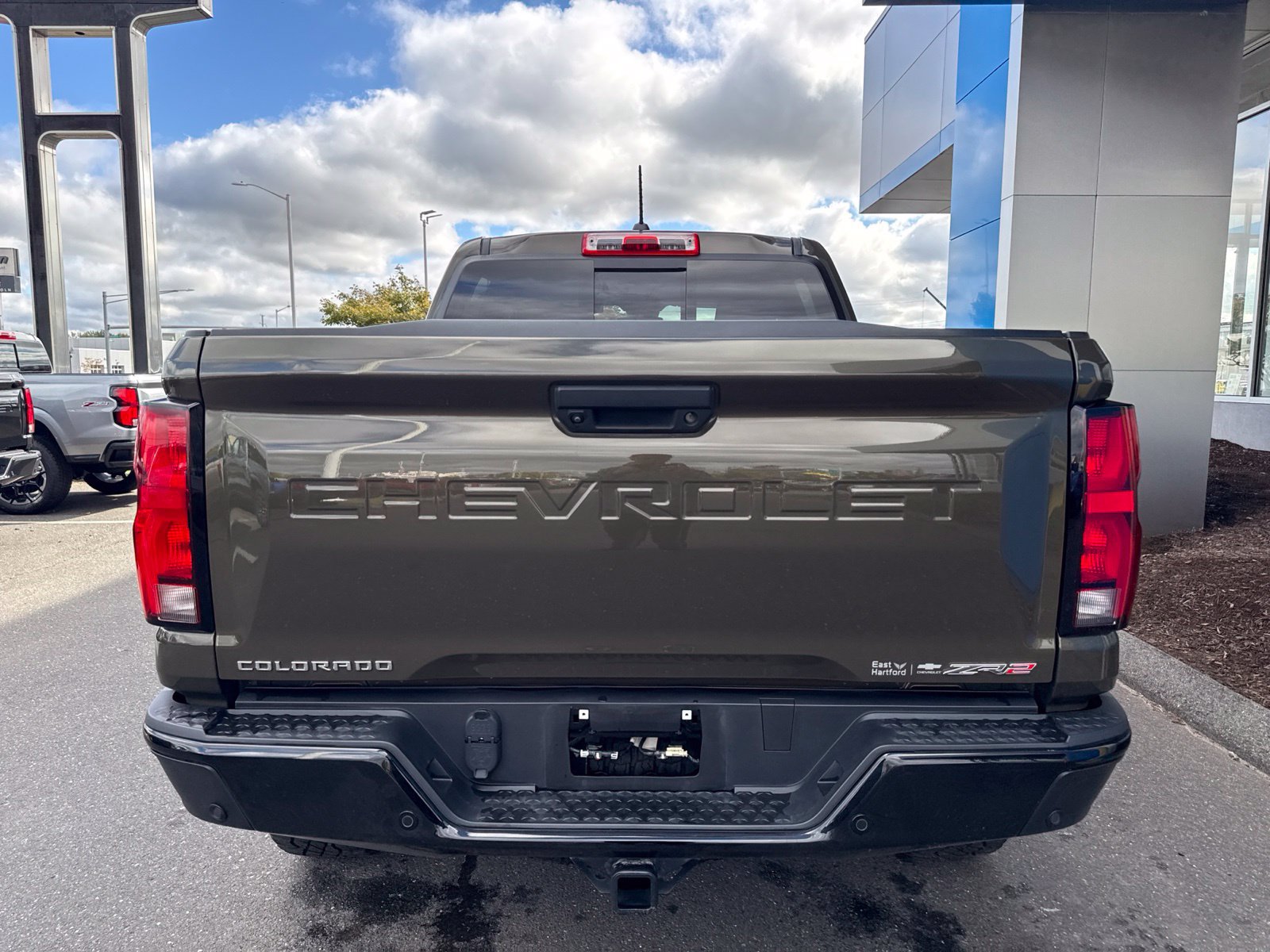 Used 2024 Chevrolet Colorado ZR2 w/ Safety Package AWD/4WD image 7