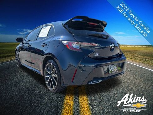 Used 2022 Toyota Corolla XSE image 9