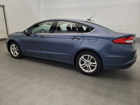 Used 2018 Ford Fusion SE w/ Fusion SE Technology Package image 3