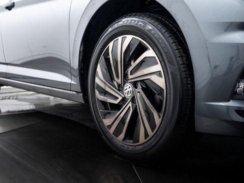 Used 2019 Volkswagen Jetta SEL Premium image 23