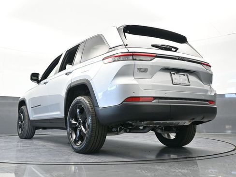New 2026 Jeep Grand Cherokee Limited w/ Limited Altitude Package RWD image 53