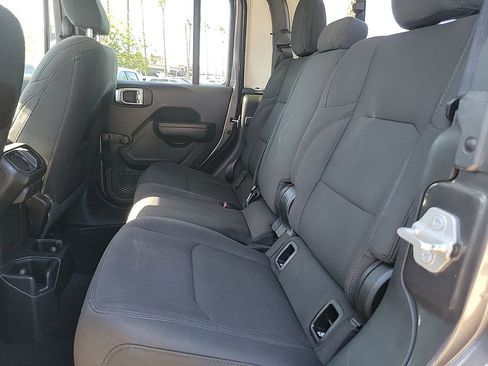 Used 2022 Jeep Gladiator Sport image 20