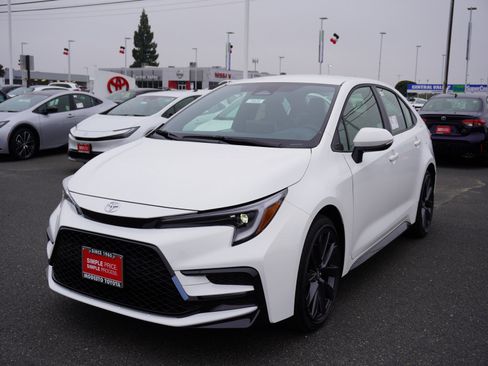 New 2026 Toyota Corolla SE image 7