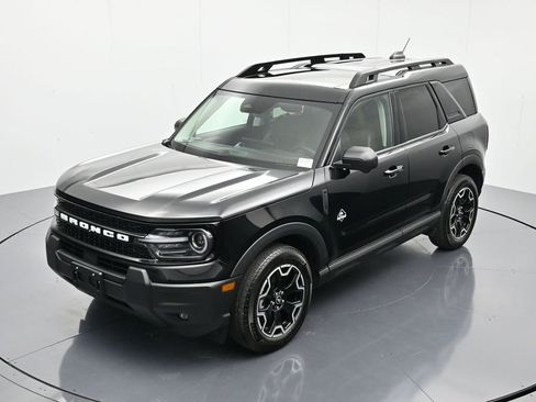 Used 2025 Ford Bronco Sport Outer Banks w/ Outer Banks Tech Package+ AWD/4WD image 46