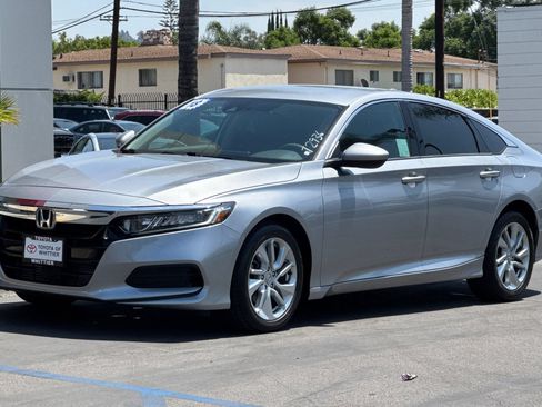 Used 2018 Honda Accord LX image 9
