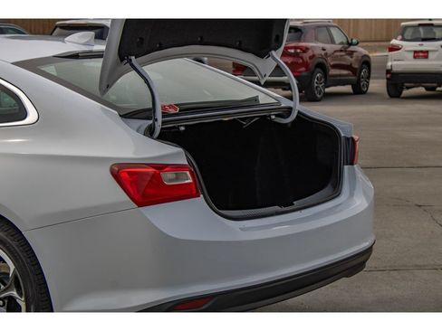 Used 2023 Chevrolet Malibu LT FWD image 10