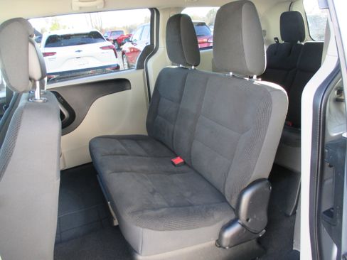 Used 2017 Dodge Grand Caravan SE w/ Power Window Group image 7