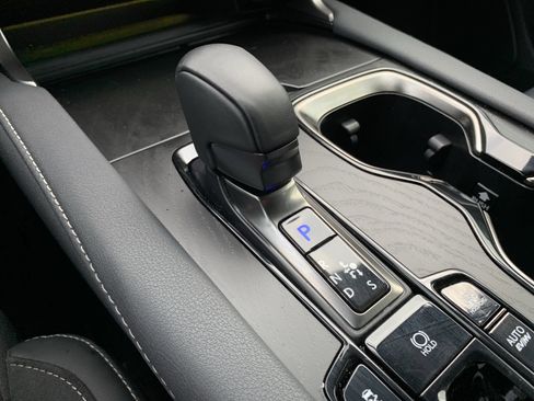 Used 2025 Lexus RX 450h AWD w/ Luxury Package image 26