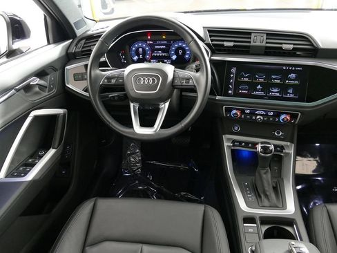 Used 2023 Audi Q3 2.0T Premium Plus w/ Premium Plus Package AWD/4WD image 25
