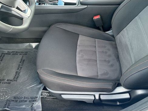 Used 2025 Nissan Sentra SR image 18