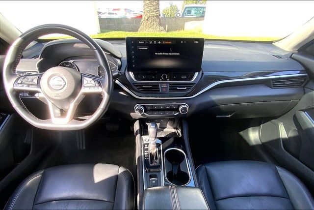 Used 2023 Nissan Altima 2.5 SR w/ SR Premium Package AWD/4WD image 15