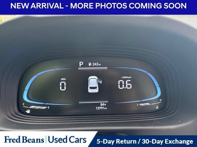 Used 2023 Hyundai Venue SEL w/ Cargo Package FWD image 13