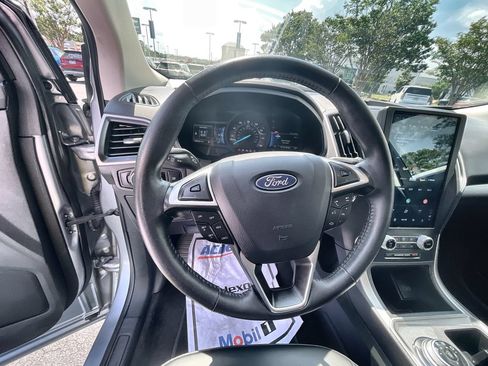 Used 2024 Ford Edge SEL AWD/4WD image 11