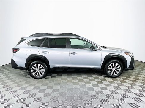 Certified 2024 Subaru Outback Premium image 10