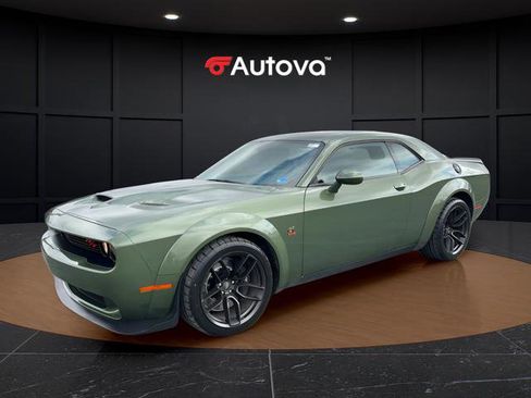 Used 2022 Dodge Challenger R/T Scat Pack image 1