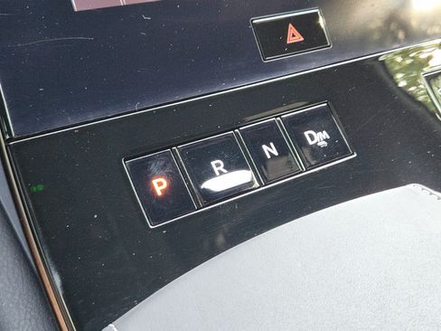 Used 2025 INFINITI QX80 Autograph AWD/4WD image 12