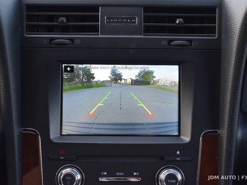 Used 2017 Lincoln Navigator Select AWD/4WD image 25