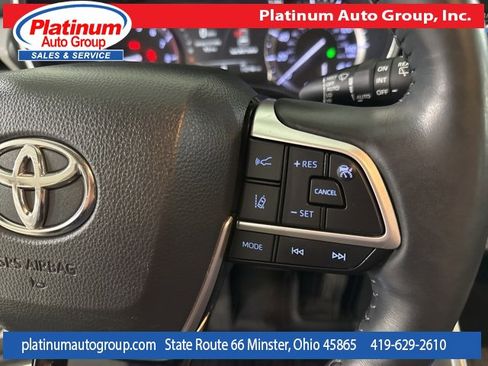 Used 2022 Toyota Highlander Platinum image 17
