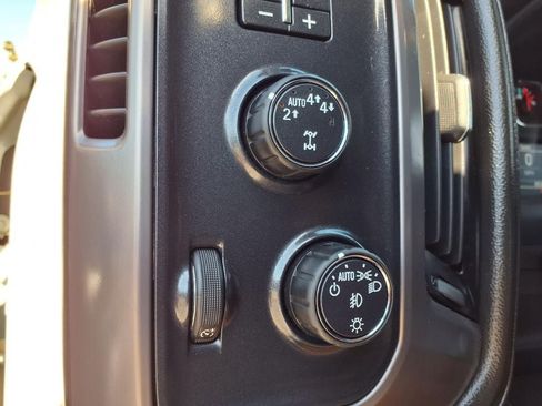 Used 2018 GMC Sierra 1500 SLT w/ All Terrain Package AWD/4WD image 27