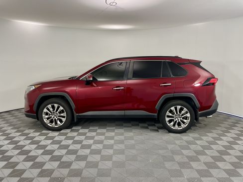Used 2019 Toyota RAV4 Limited w/ Advanced Technology Package AWD/4WD image 2