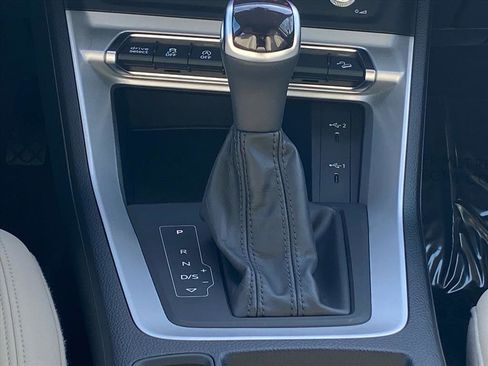 Used 2022 Audi Q3 2.0T Premium Plus w/ Premium Plus Package image 10