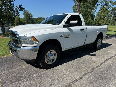Used 2014 RAM 2500 Tradesman w/ Chrome Appearance Group AWD/4WD image 3