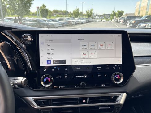 Used 2025 Lexus RX 350h w/ Convenience Package AWD/4WD image 23