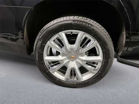 Used 2023 Chevrolet Tahoe High Country image 7