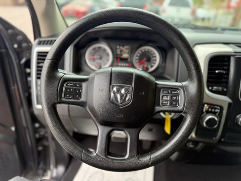 Used 2016 RAM 1500 Classic SLT RWD image 25