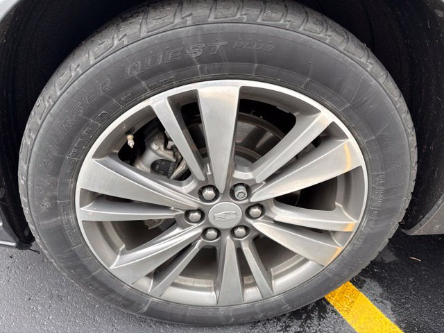 Used 2021 Cadillac XT6 Premium Luxury FWD image 3