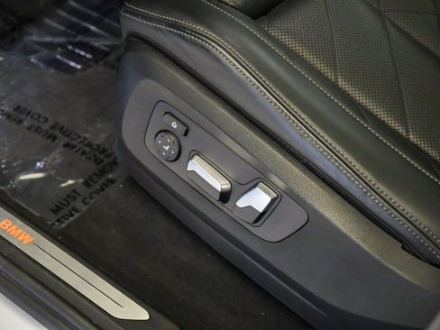 Used 2023 BMW X5 xDrive45e w/ Climate Comfort Package image 22