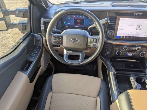 Certified 2026 Ford F350 Platinum w/ Platinum Plus Package AWD/4WD image 16