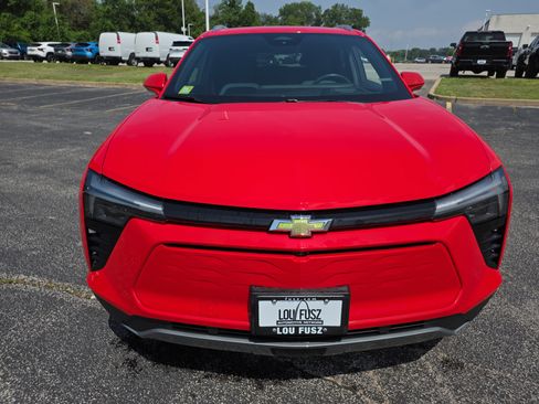 Used 2024 Chevrolet Blazer EV LT AWD/4WD image 9