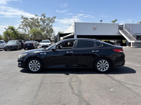 Used 2018 Kia Optima LX w/ 17" Alloy Wheels Package FWD image 5