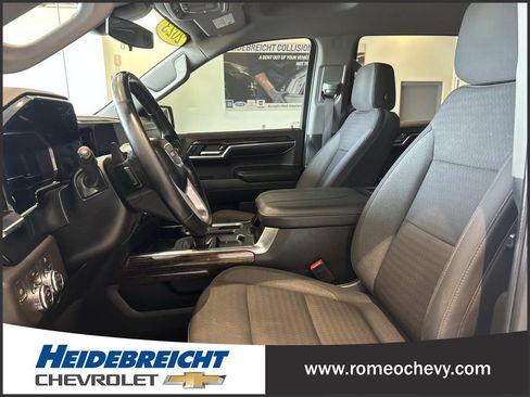 Certified 2023 GMC Sierra 1500 Elevation w/ Preferred Package AWD/4WD image 13