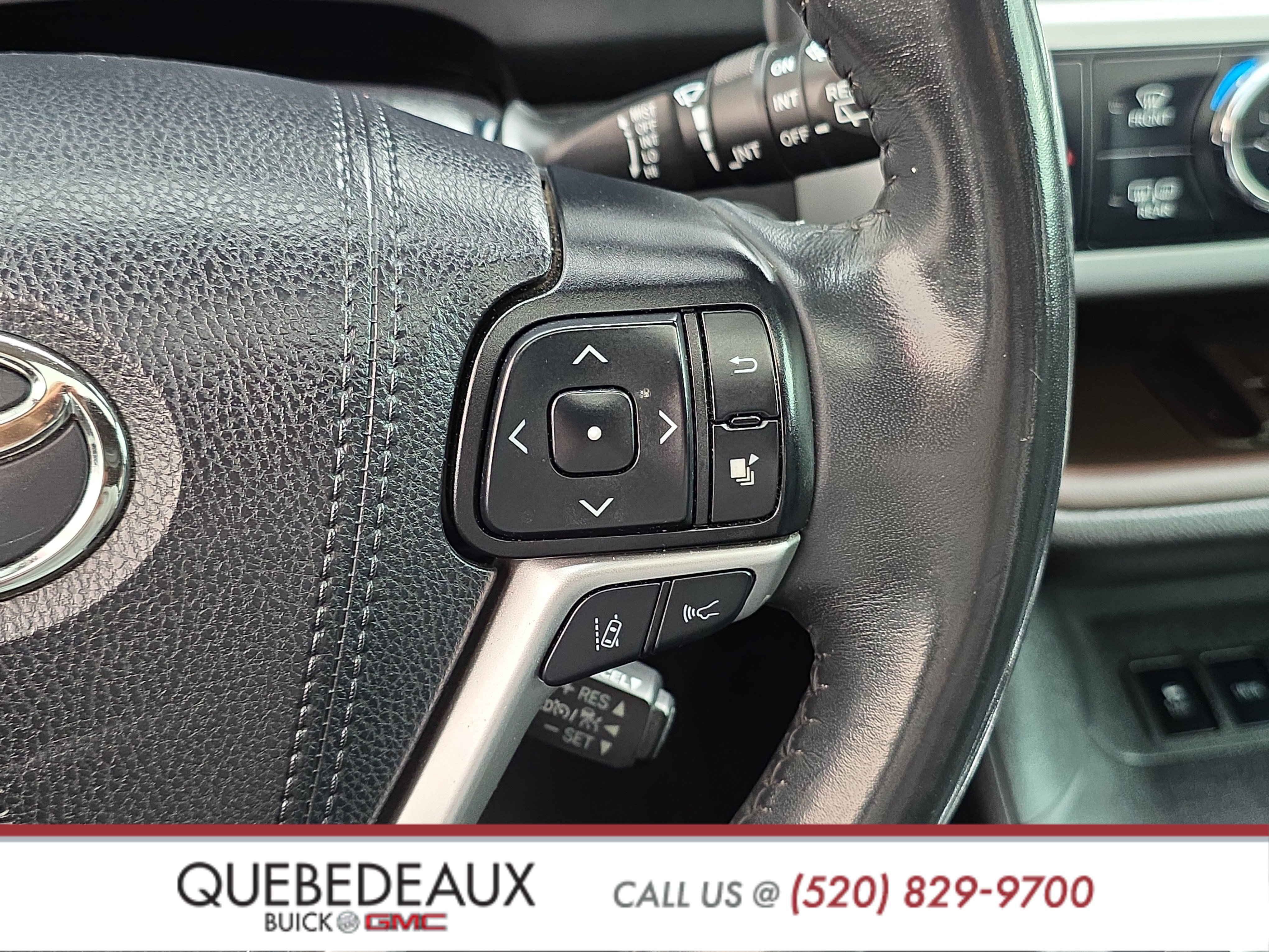 Used 2019 Toyota Highlander XLE FWD image 15