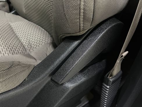 Used 2016 Ford F150 XLT image 14