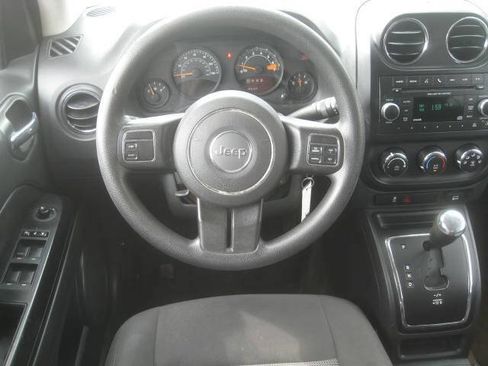 Used 2016 Jeep Compass Sport w/ Power Value Group image 13