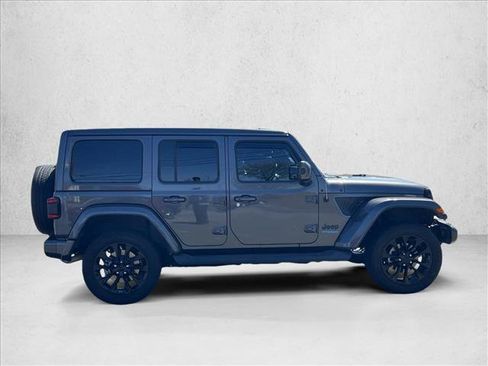 Used 2021 Jeep Wrangler Unlimited Sahara image 4