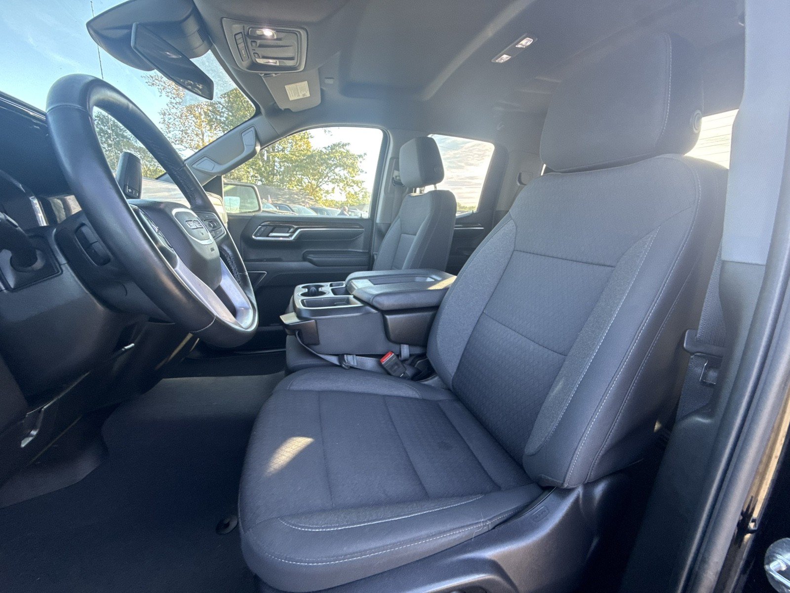 Used 2023 GMC Sierra 1500 Elevation AWD/4WD image 8