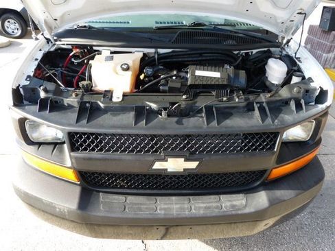 Used 2007 Chevrolet Express 3500 w/ School Bus Package image 9