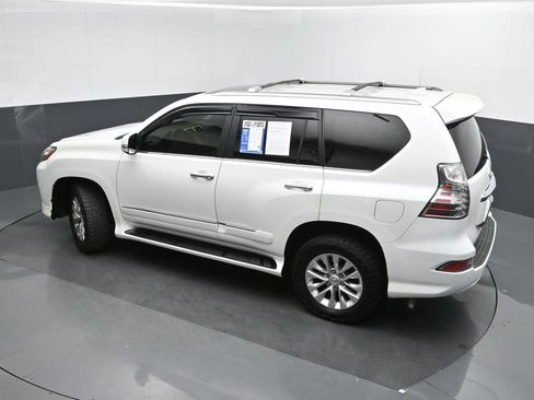 Used 2016 Lexus GX 460 w/ Premium Package AWD/4WD image 42