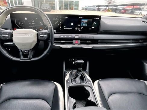 Used 2025 Kia K4 GT-Line w/ GT-Line Premium Package image 15