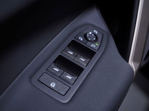 Used 2026 BMW iX xDrive45 image 16