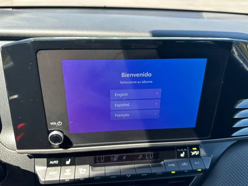 Used 2025 Toyota Camry SE w/ Convenience Package AWD/4WD image 16