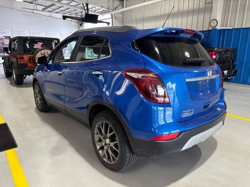 Used 2018 Buick Encore Sport Touring FWD image 5