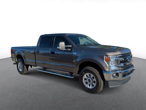 Used 2022 Ford F250 XLT w/ XLT Value Package image 2