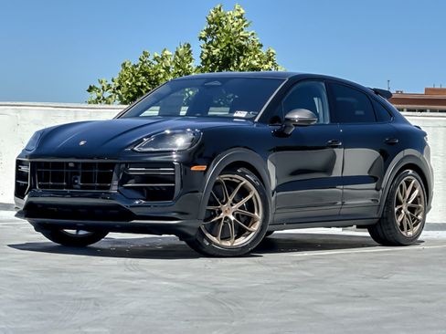 New 2026 Porsche Cayenne Turbo GT AWD/4WD image 1